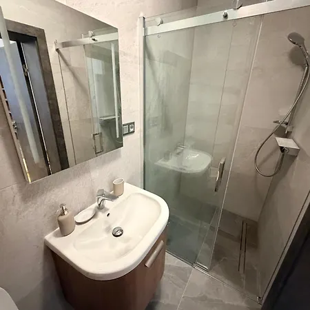 Elinel Apartment